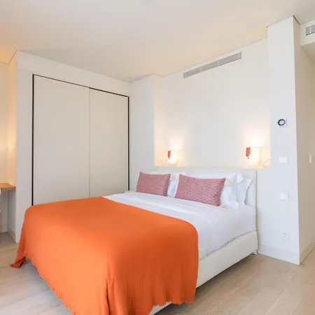 منتجع White Shell 4*