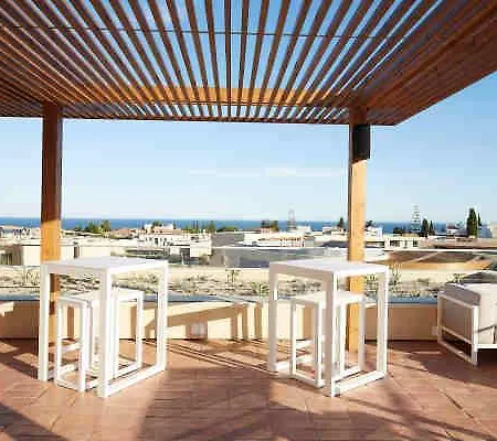 Θέρετρο White Shell 4*