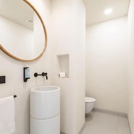 White Shell 度假村 4*