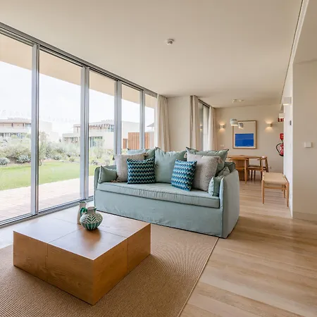 White Shell Resort 4*