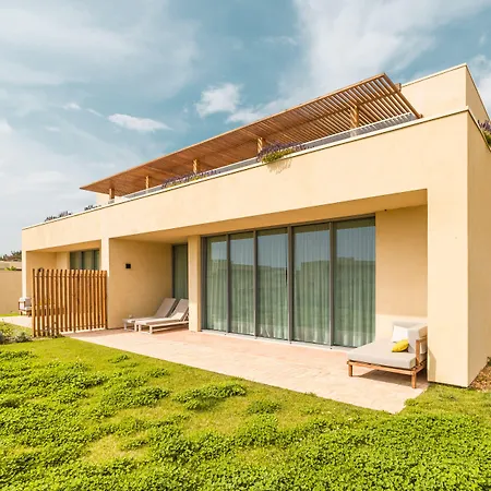 White Shell Porches (Algarve)