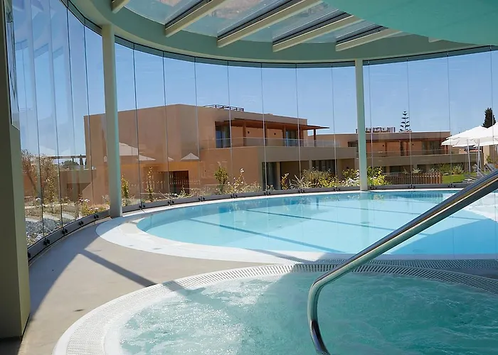 White Shell 4* Porches (Algarve)