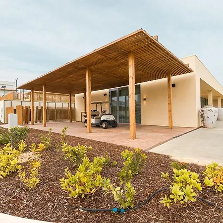 White Shell 4* Porches (Algarve)